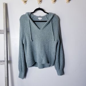 SO V-NECKED SOFT GREEN HOODIE SIZE MEDIUM